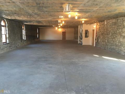 874 N Main St, Conyers, GA 30012 photo 9