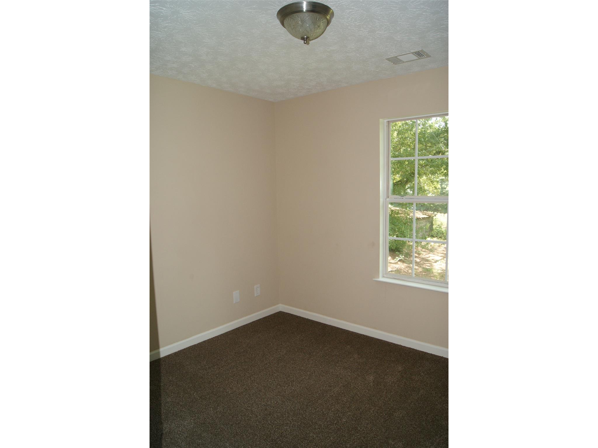 136 Atha St, Monroe, GA 30655 photo 11