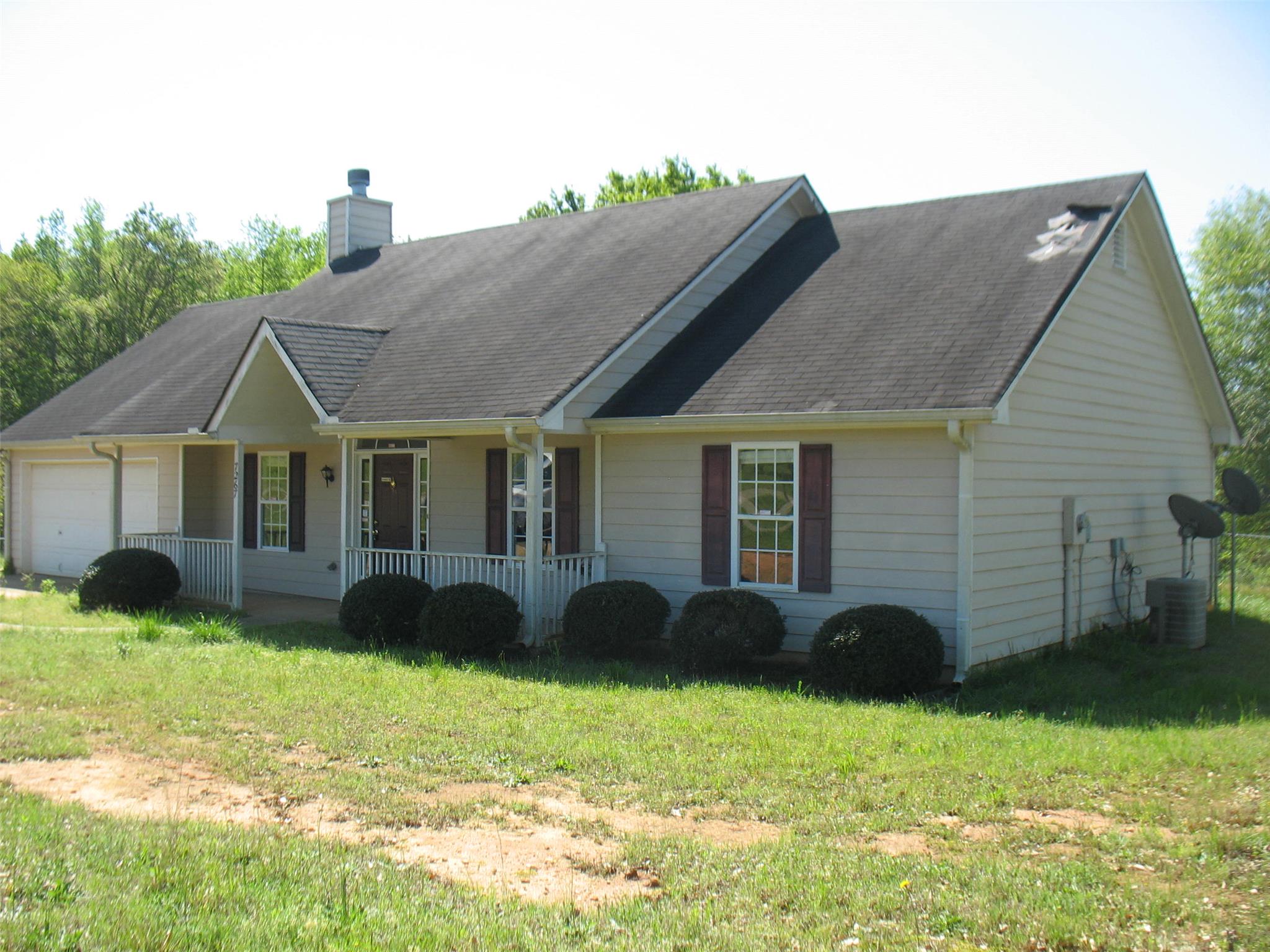 7267 Stone Bridge Rd, Carnesville, GA 30521 photo 2