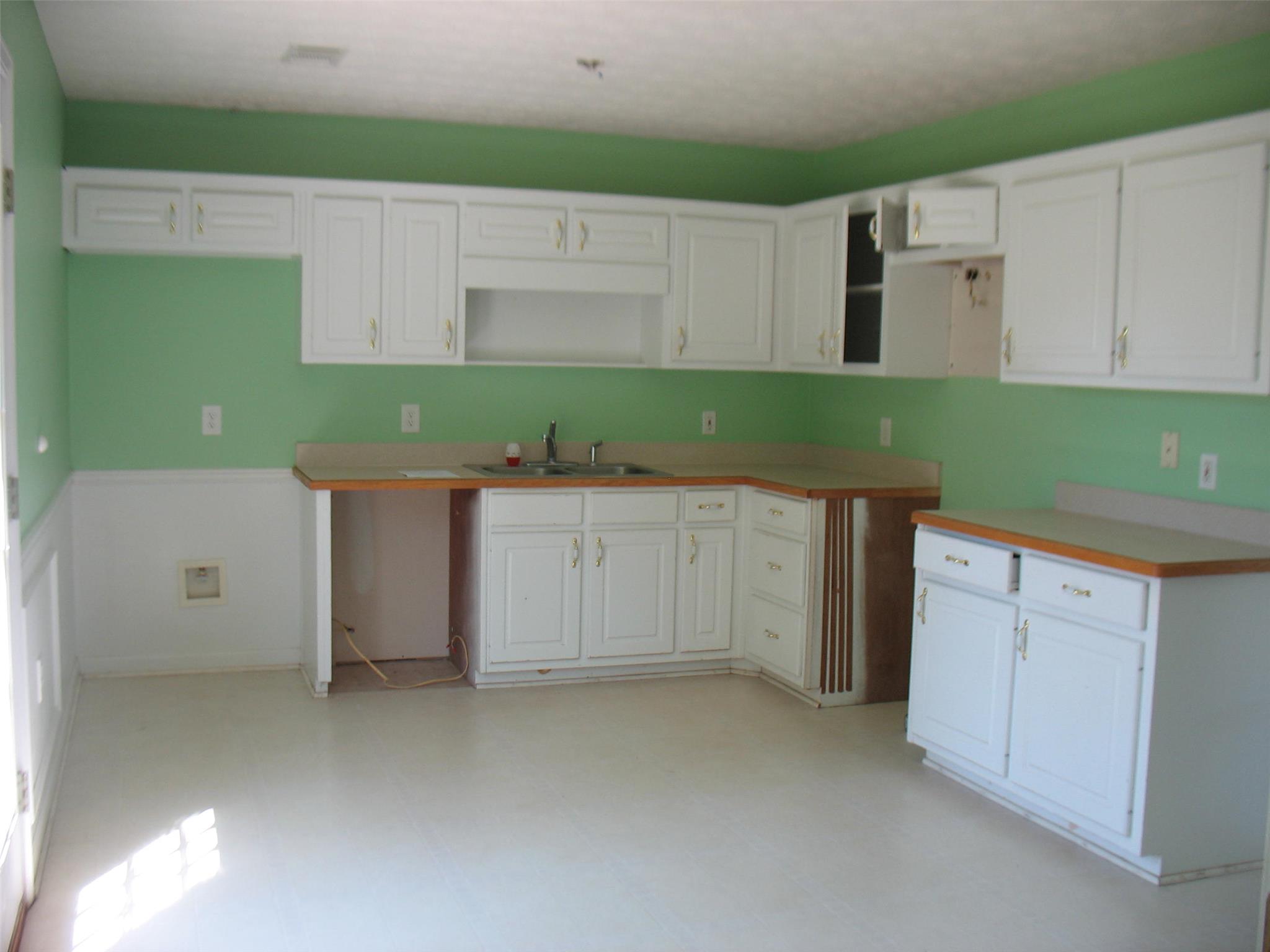 7267 Stone Bridge Rd, Carnesville, GA 30521 photo 5