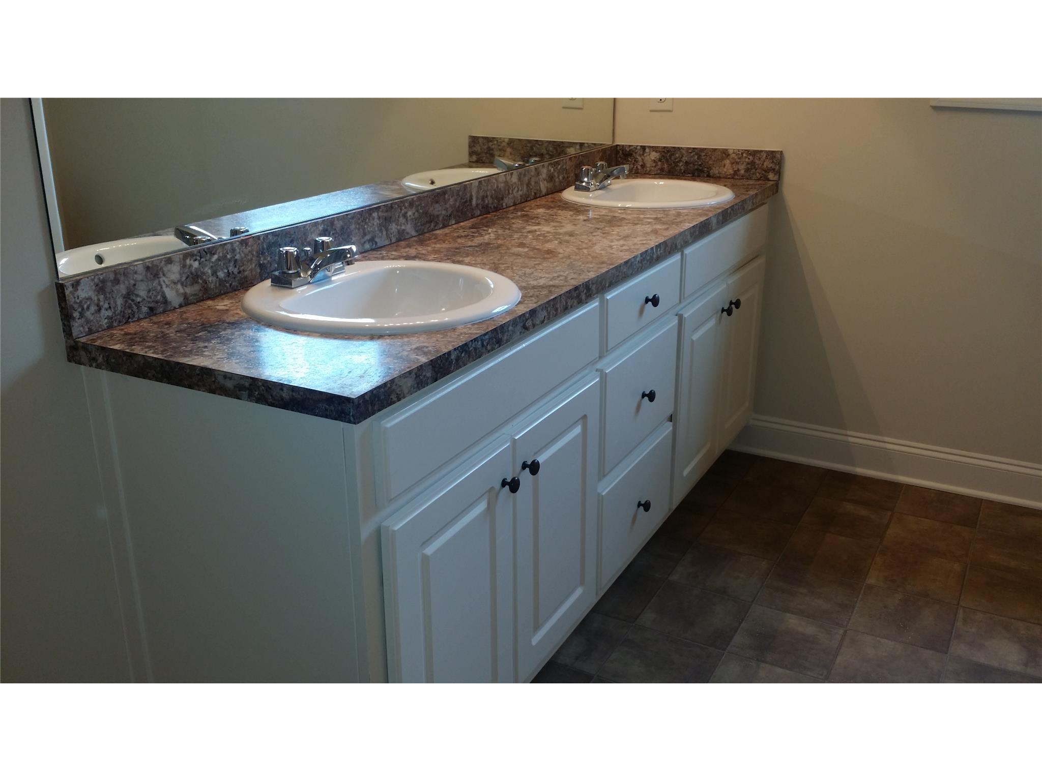 85 Cherohala Ct, Covington, GA 30016 photo 8