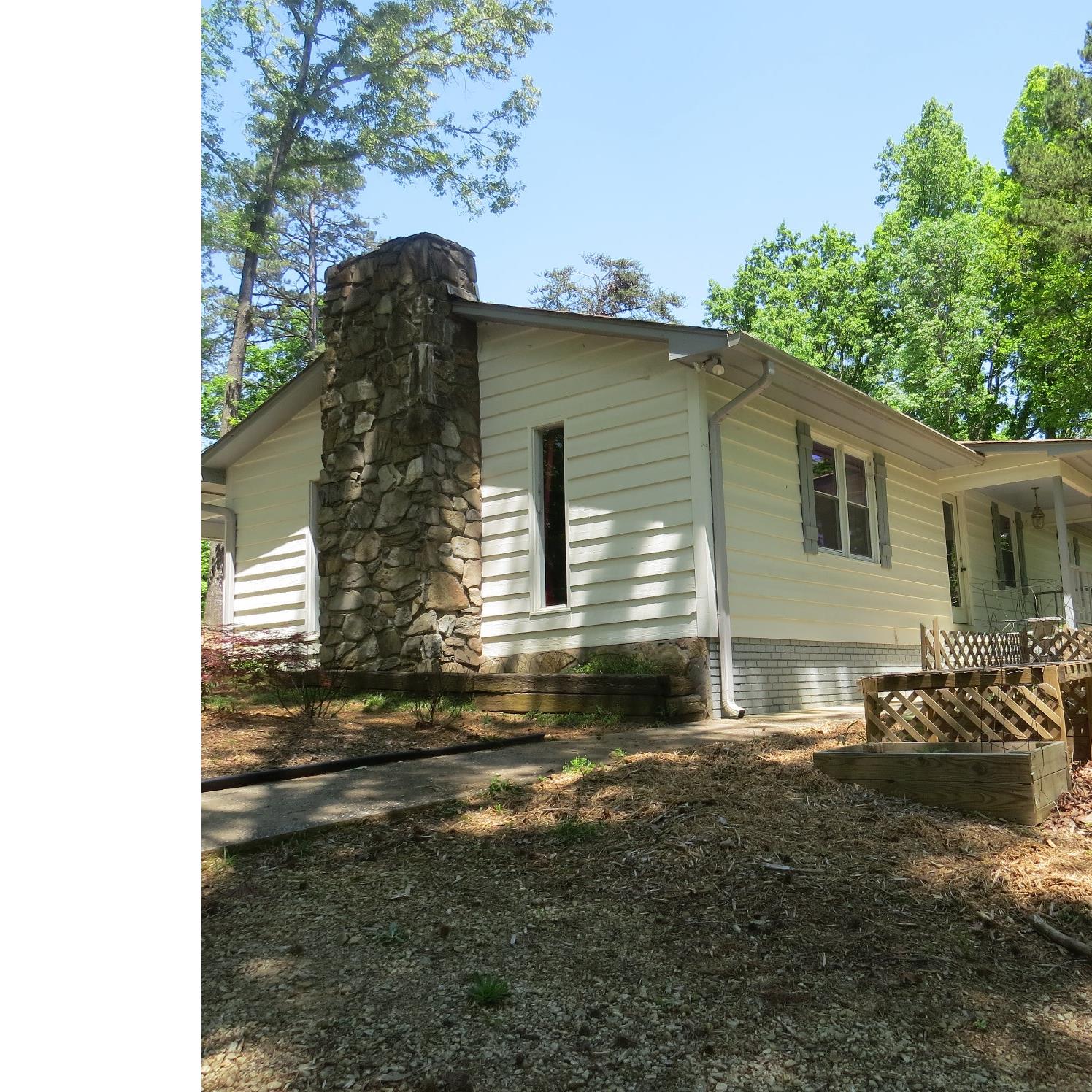 67 Sherwood St, Toccoa, GA 30577 photo 4