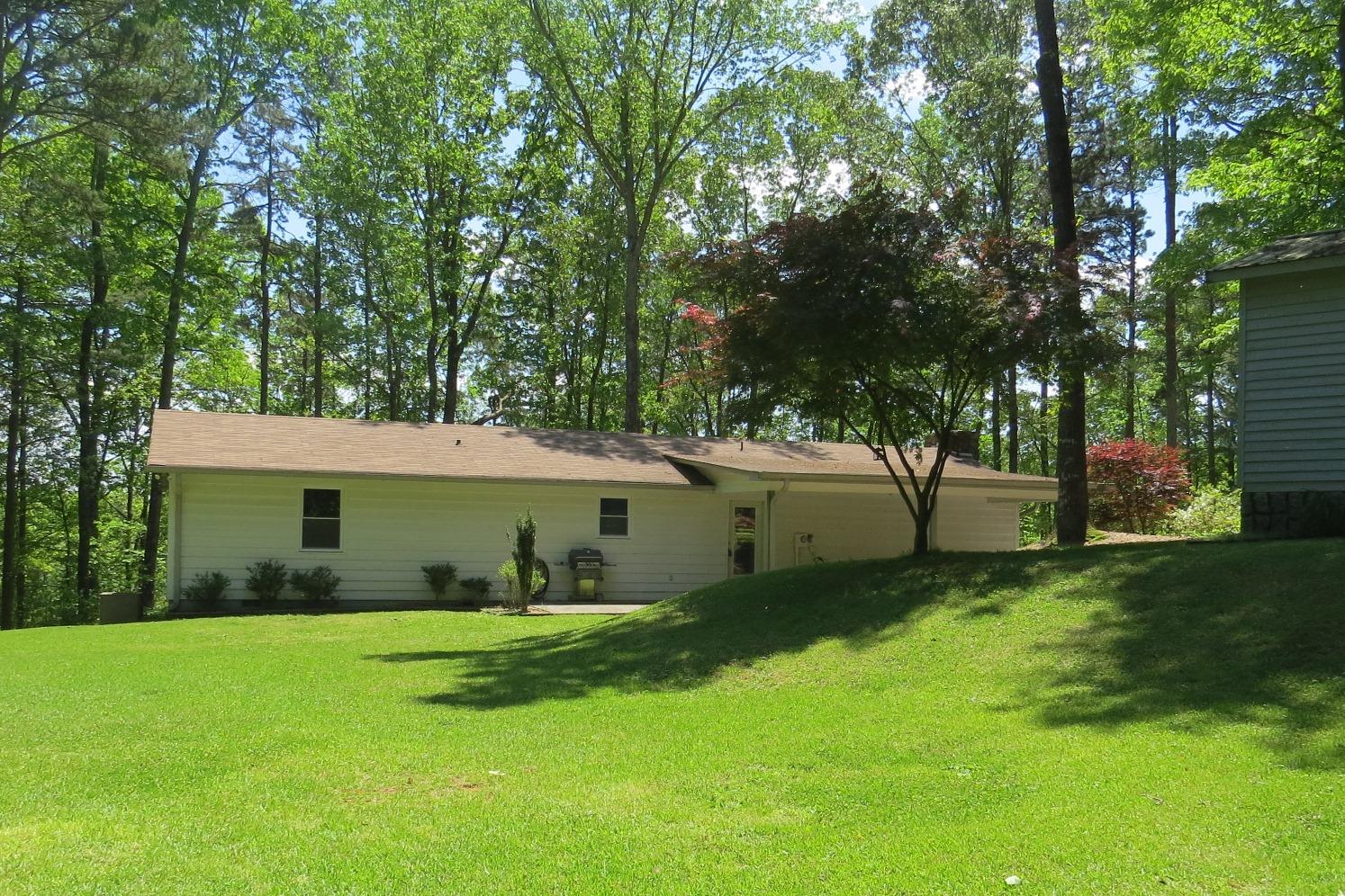 67 Sherwood St, Toccoa, GA 30577 photo 1
