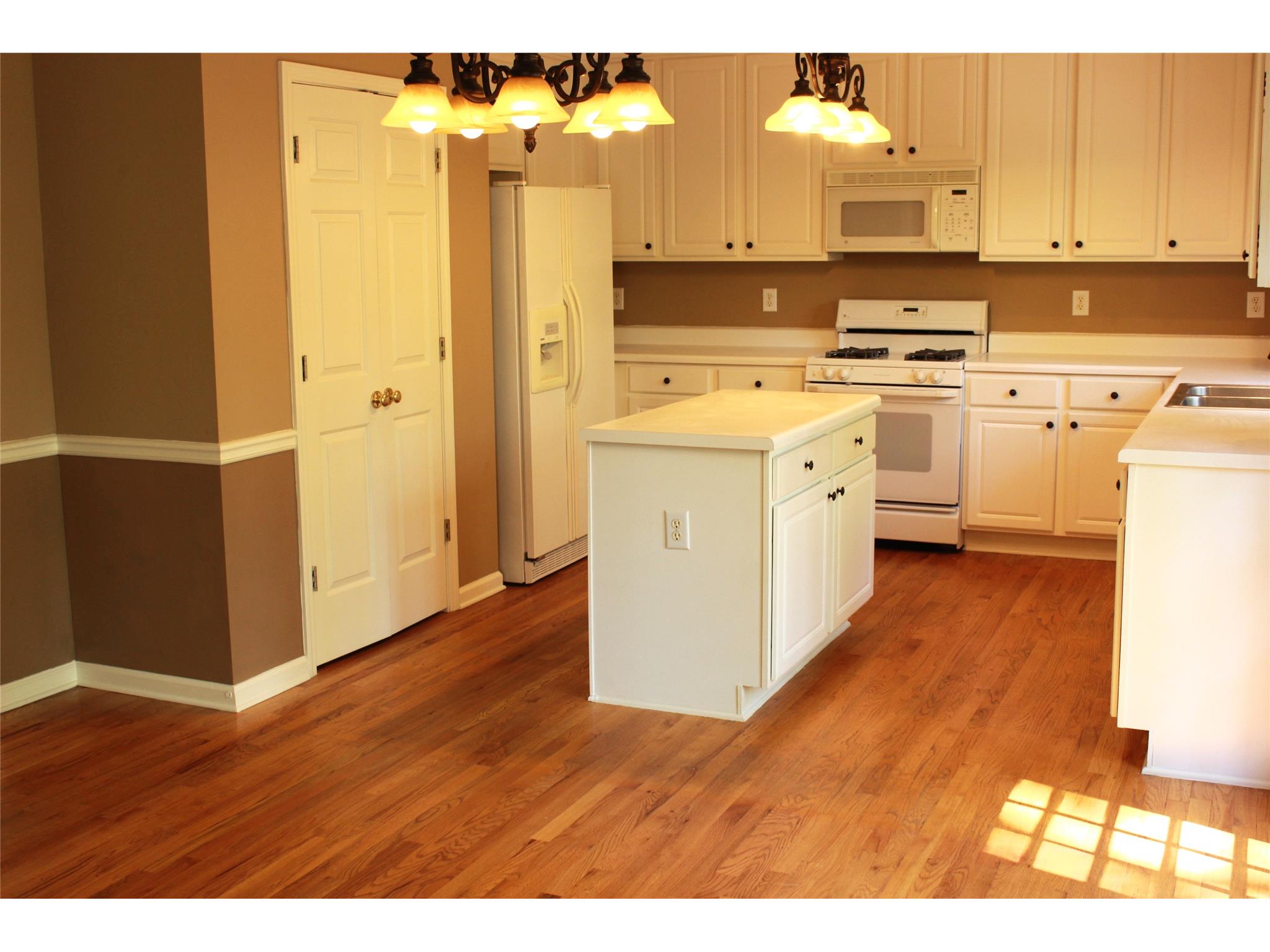 3685 Old Suwanee Rd, Suwanee, GA 30024 photo 6