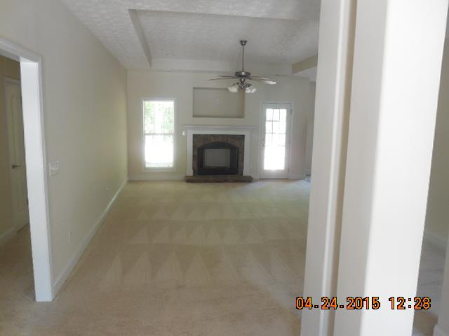 172 White Oak Dr, Jackson, GA 30233 photo 2