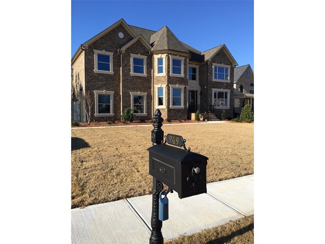 949 Fire Thorn Dr, Hampton, GA 30228 photo 3