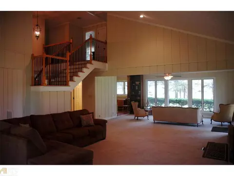 431 Lufbery Cir, Williamson, GA 30292 photo 5