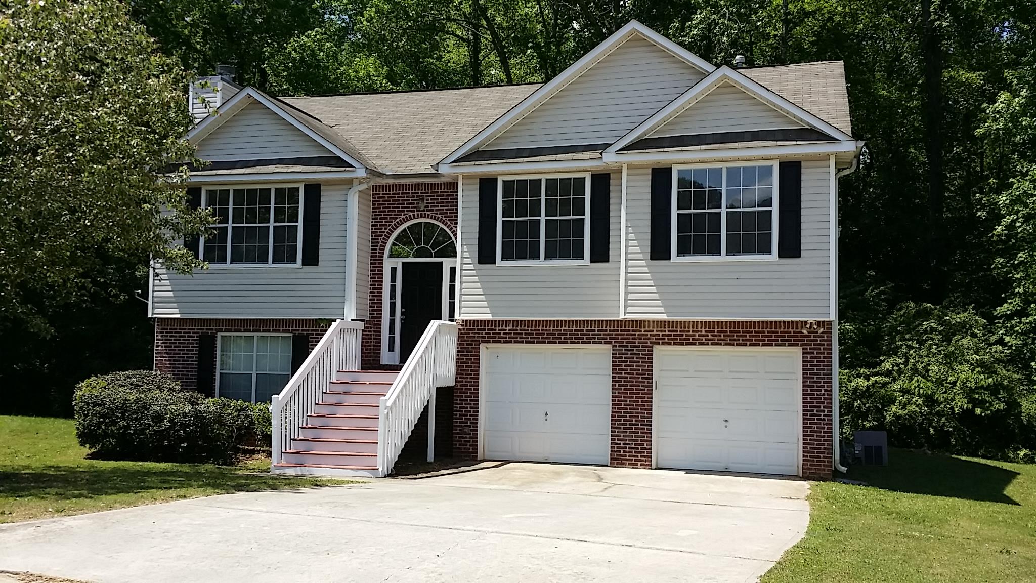 2841 Stone Creek Dr, Rex, GA 30273 photo 2