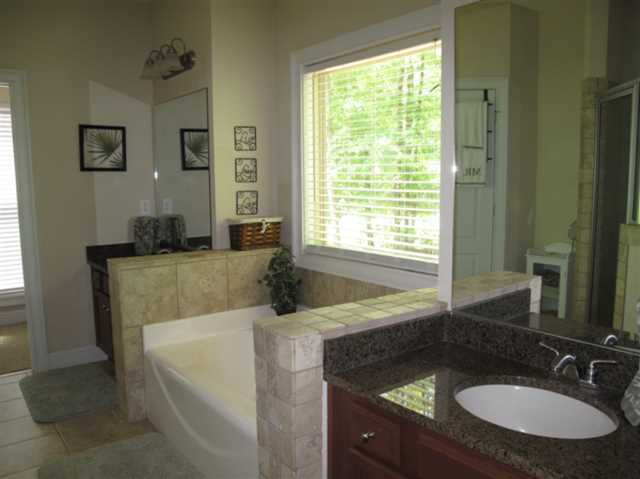 1942 Hearthstone Ct, Winder, GA 30680 photo 17