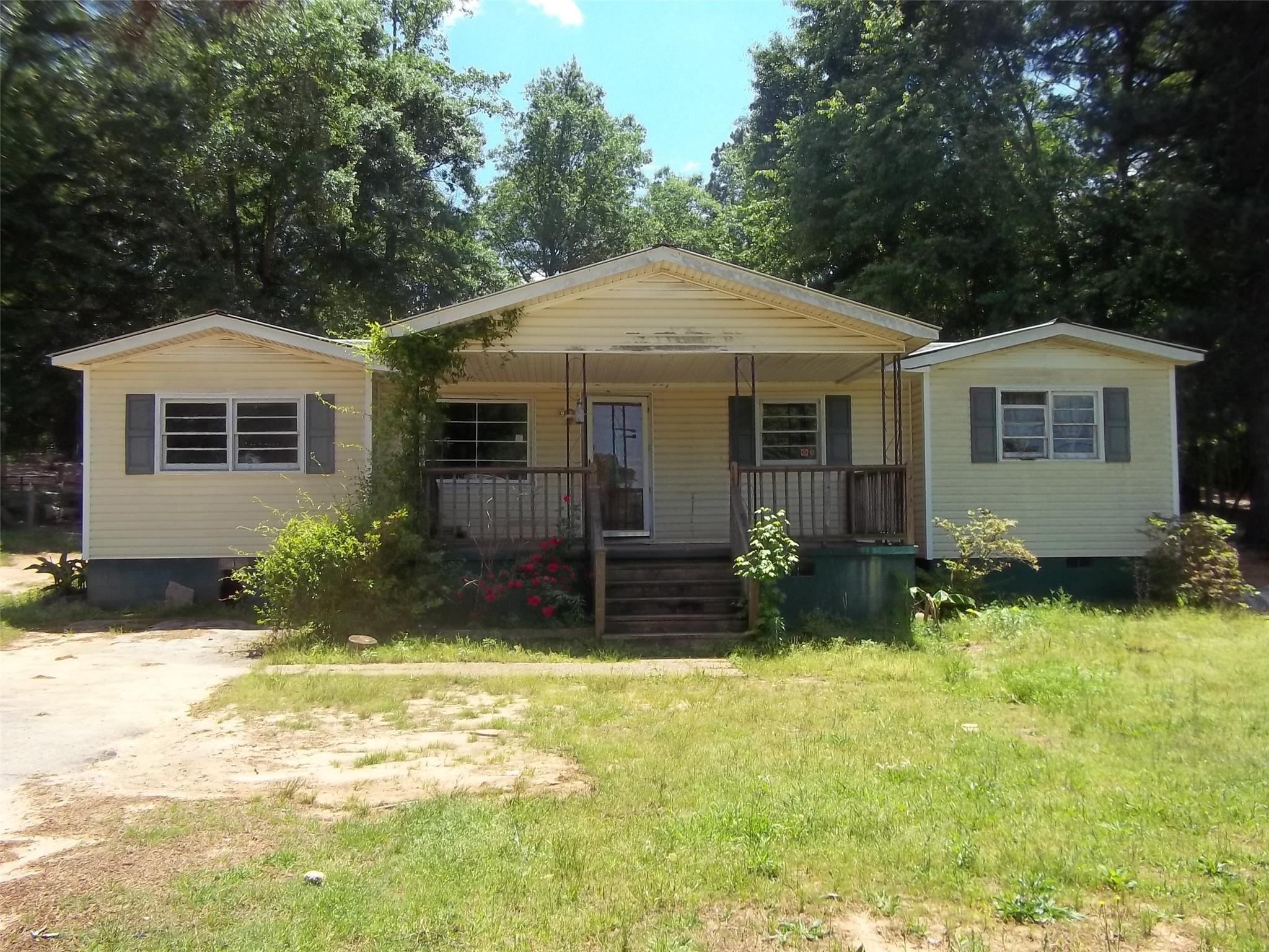 180 Pine Hl, Lagrange, GA 30241 photo 1