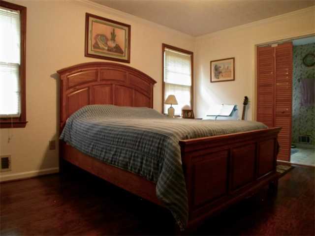 3915 Dollar Cir, Suwanee, GA 30024 photo 9
