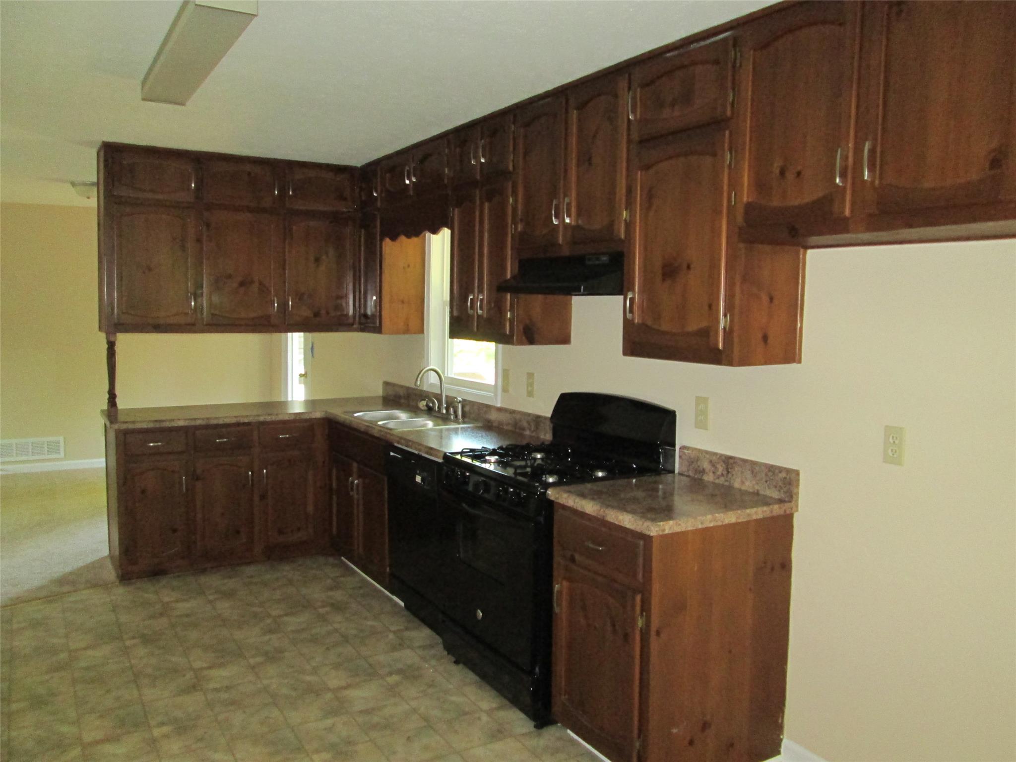 30 Freestone Dr, Newnan, GA 30265 photo 5