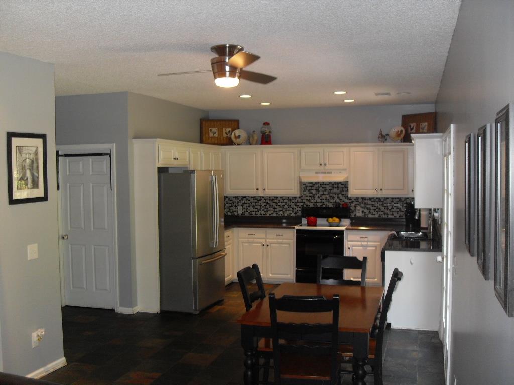 410 Southridge, Senoia, GA 30276 photo 9
