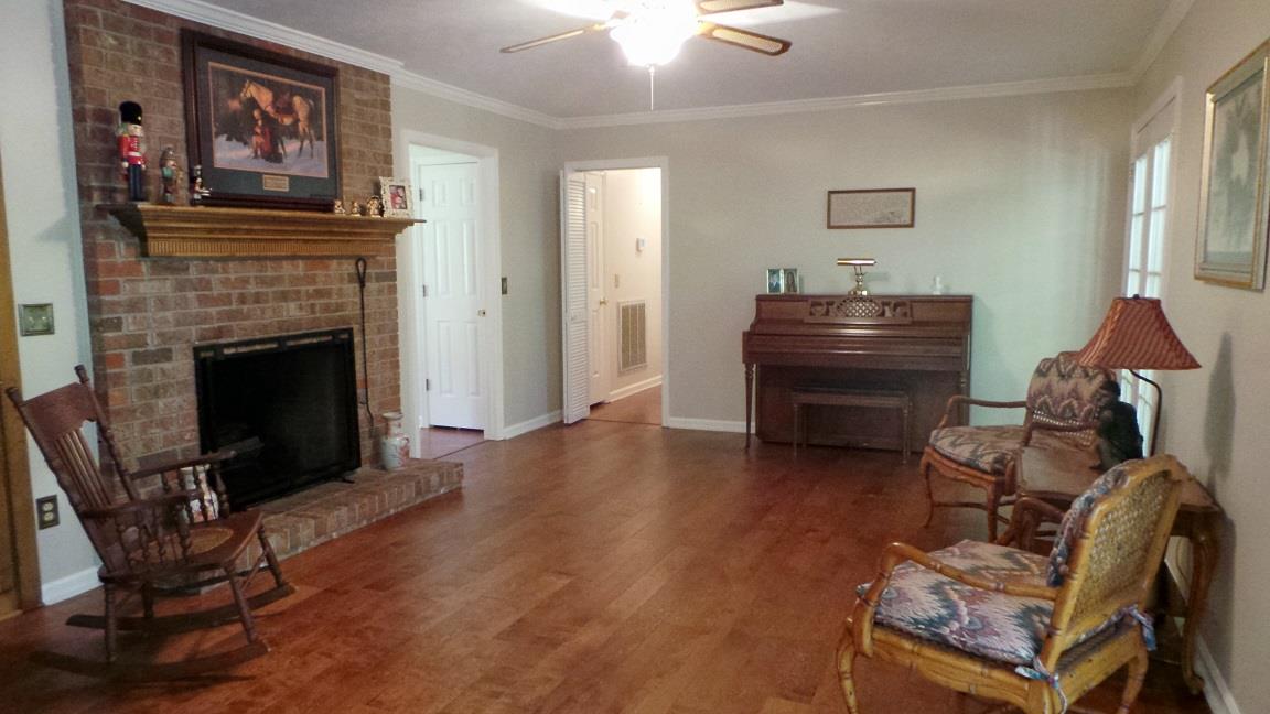 205 Ashford Cir, Lagrange, GA 30240 photo 12
