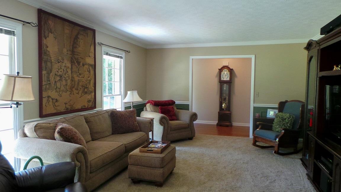 205 Ashford Cir, Lagrange, GA 30240 photo 4