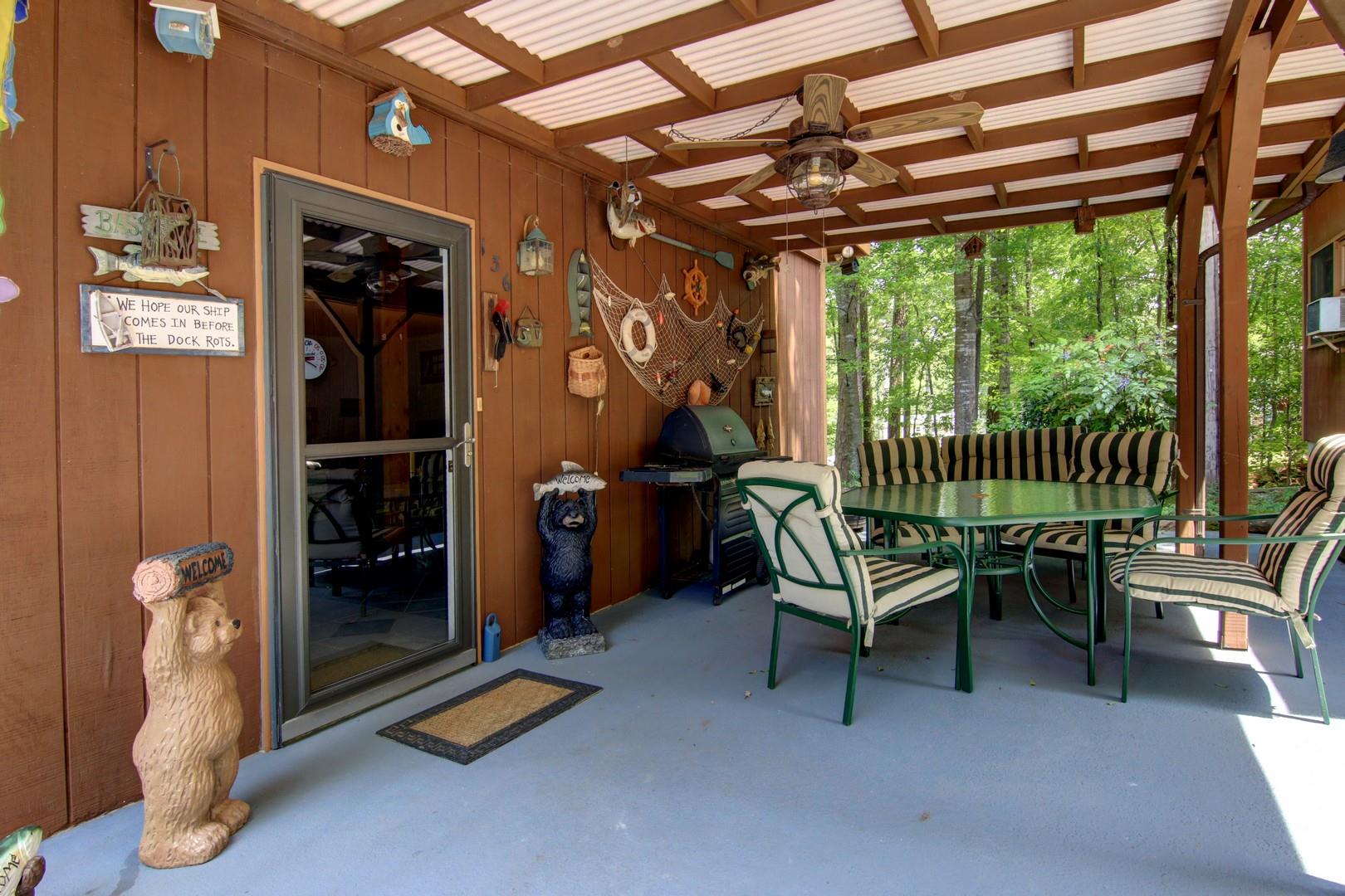 136 Tommys Ln, Jackson, GA 30233 photo 22