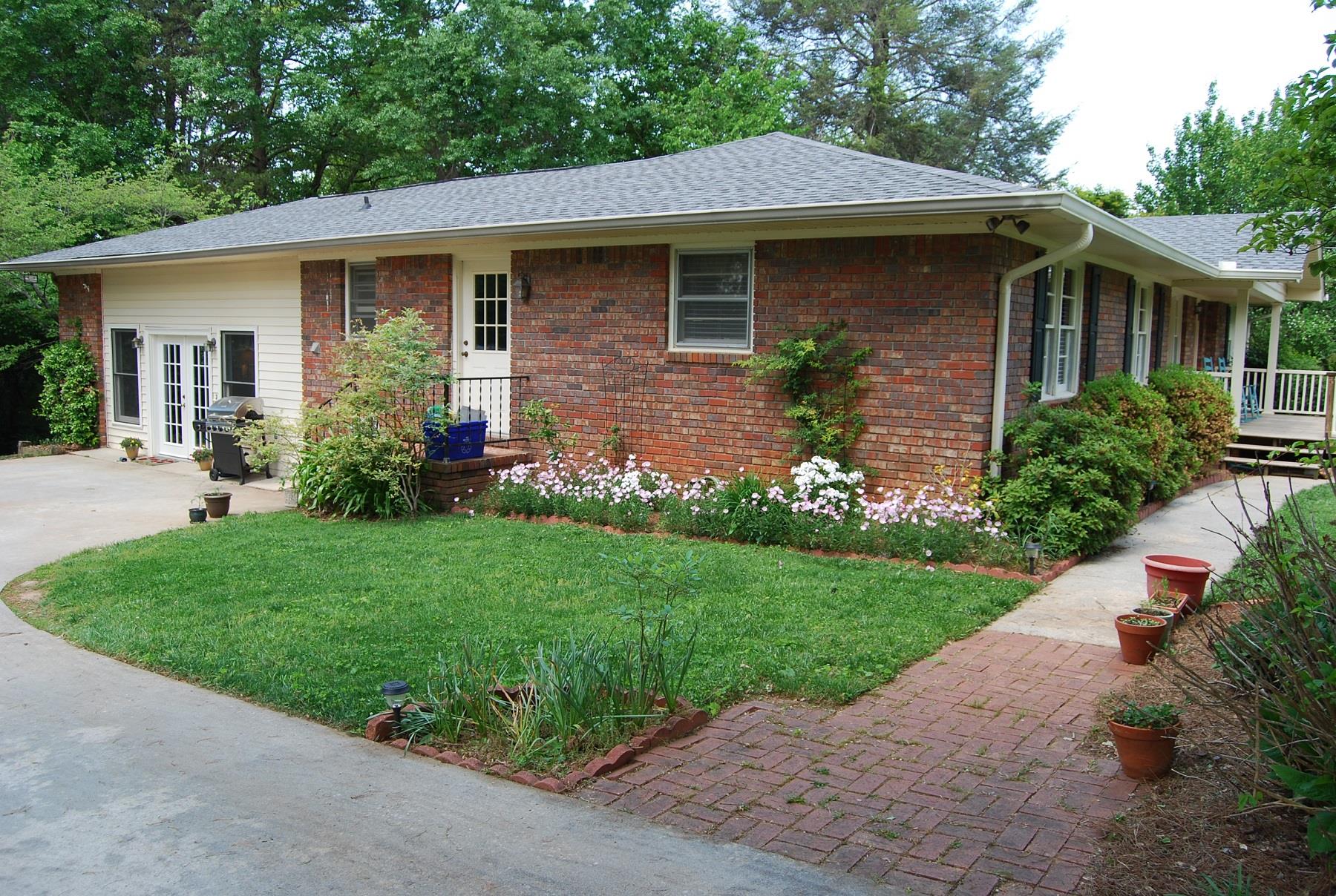 343 Chenocetah Dr, Cornelia, GA 30531 photo 20