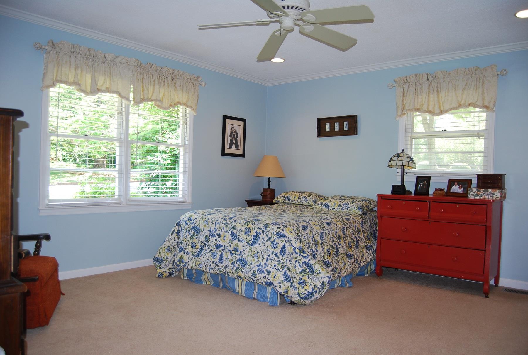 343 Chenocetah Dr, Cornelia, GA 30531 photo 13