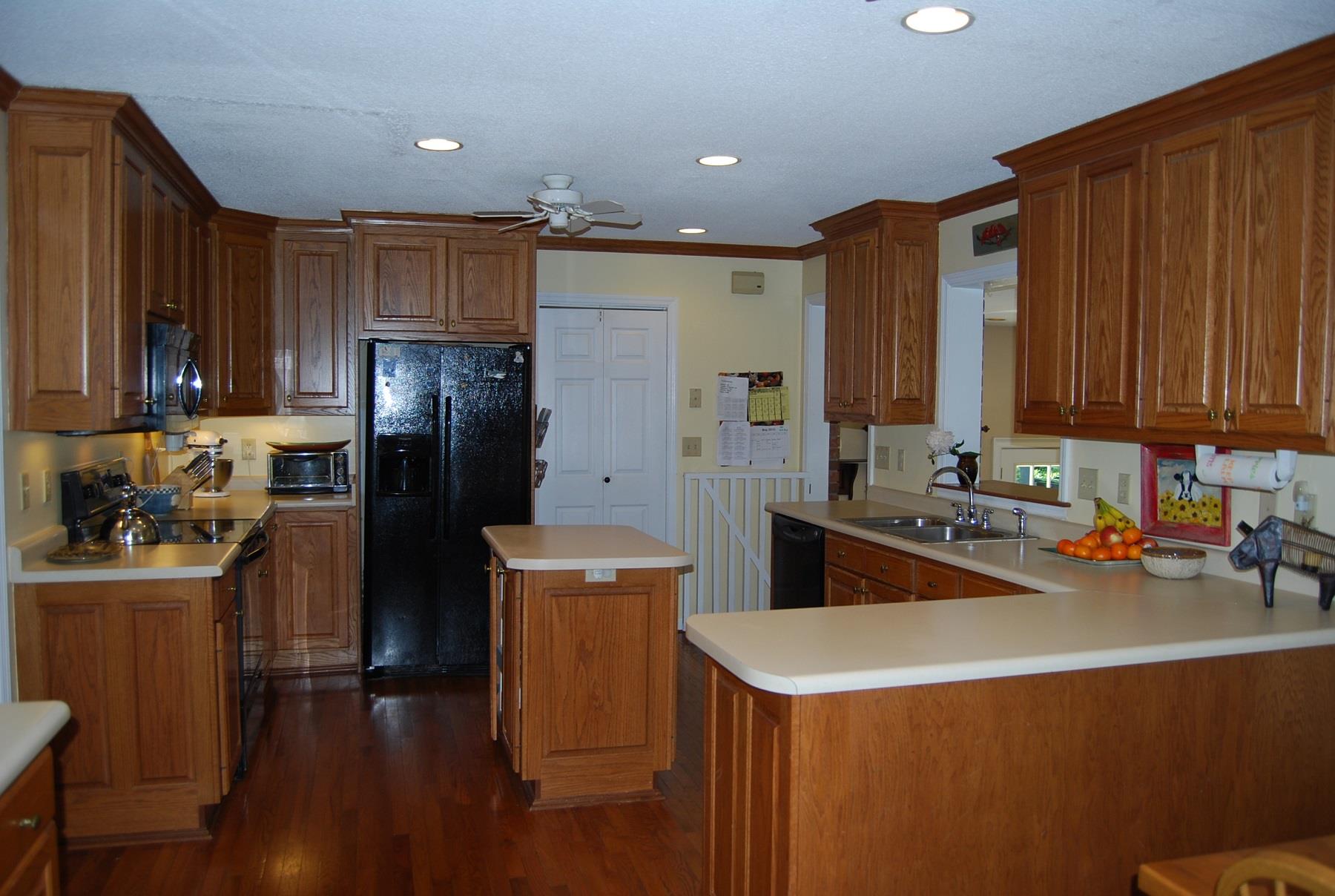 343 Chenocetah Dr, Cornelia, GA 30531 photo 16