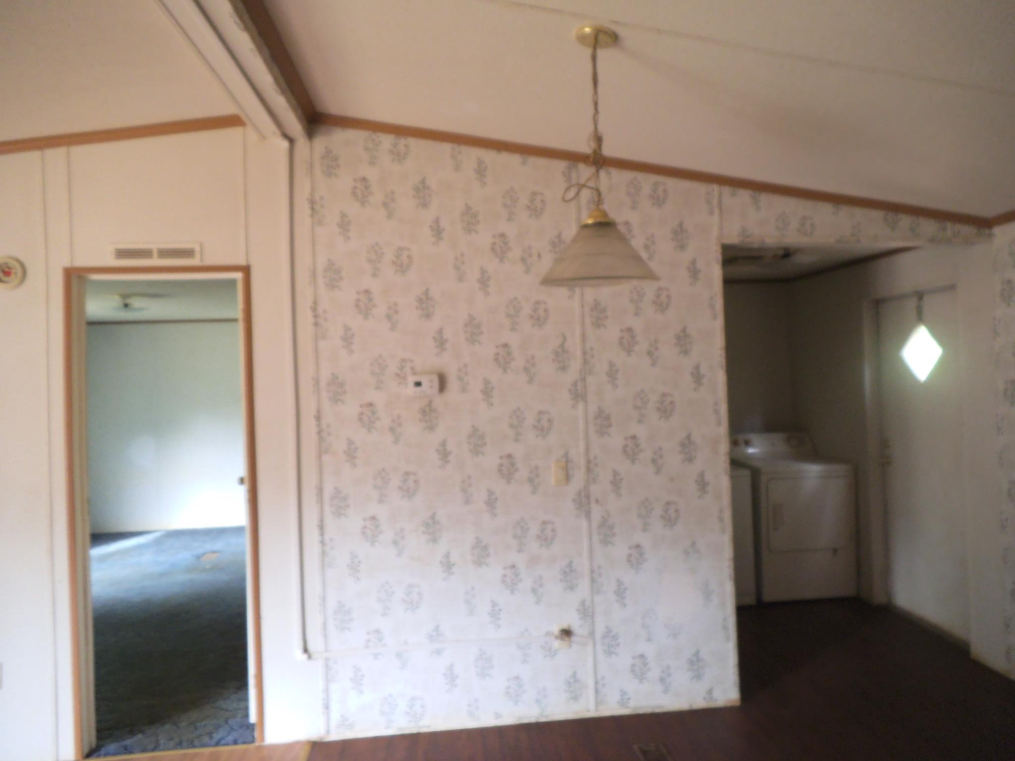 569 Hayes St, Toccoa, GA 30577 photo 6