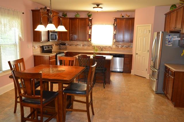1060 Cureton Dr, Austell, GA 30106 photo 3
