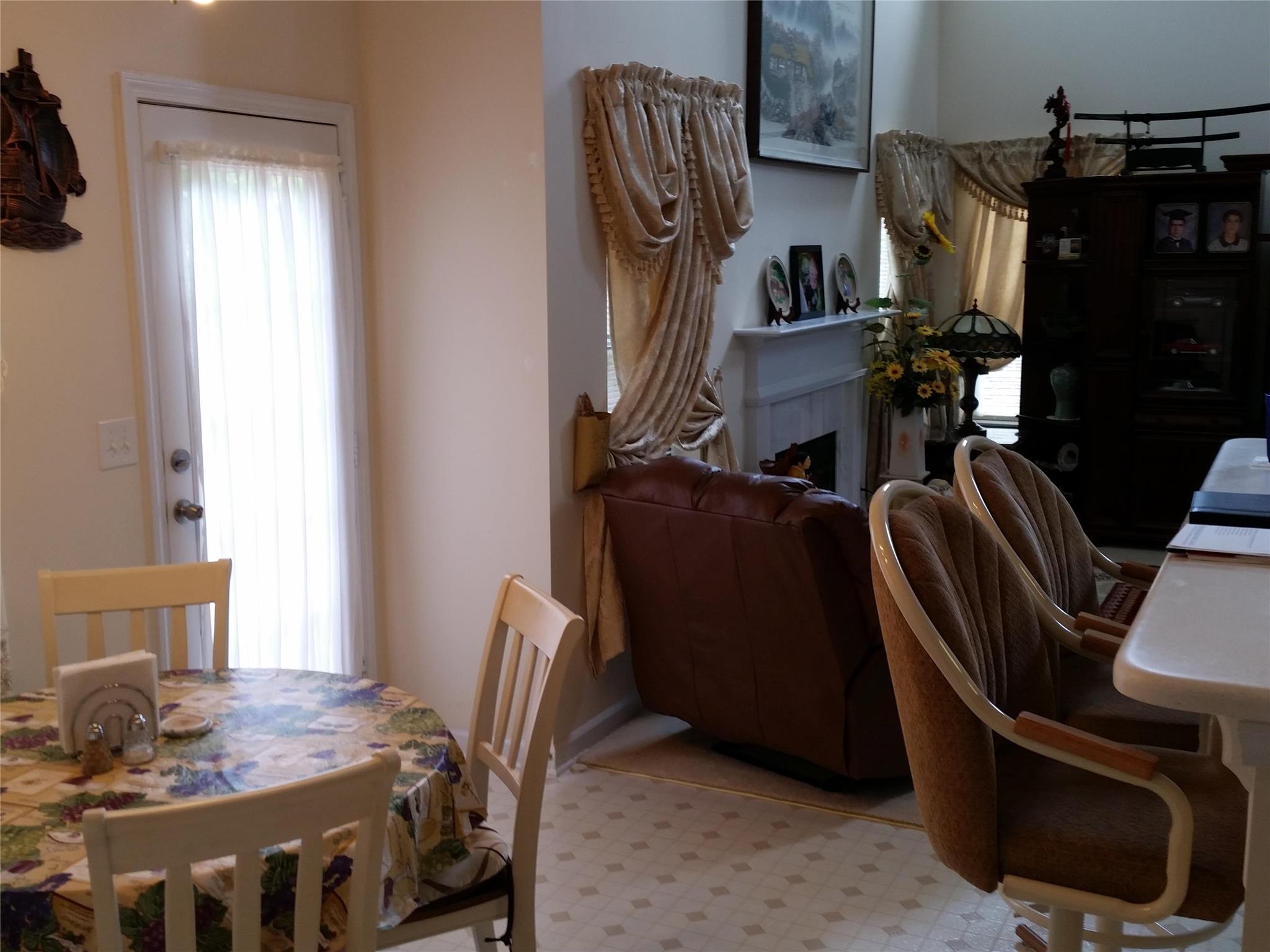 2136 Murry Trl, Morrow, GA 30260 photo 10