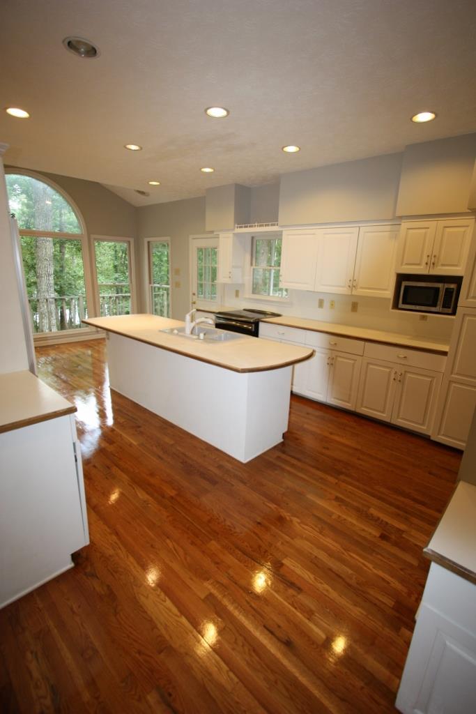 1044 Riverside Dr, Lagrange, GA 30240 photo 3