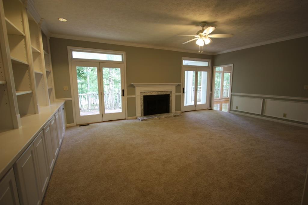 1044 Riverside Dr, Lagrange, GA 30240 photo 6