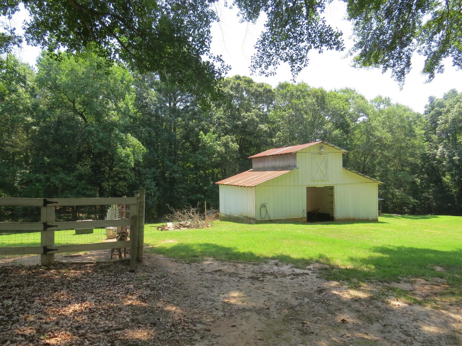 1613 Fernside Dr, Toccoa, GA 30577 photo 3