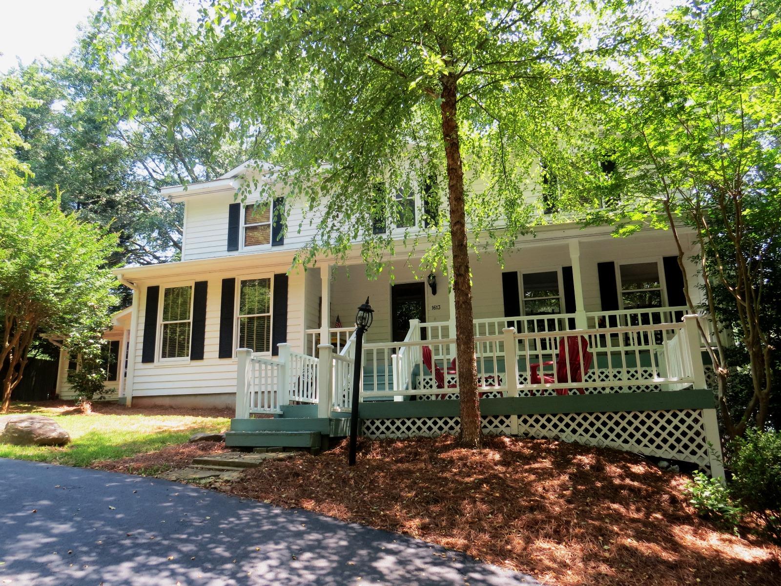 1613 Fernside Dr, Toccoa, GA 30577 photo 1