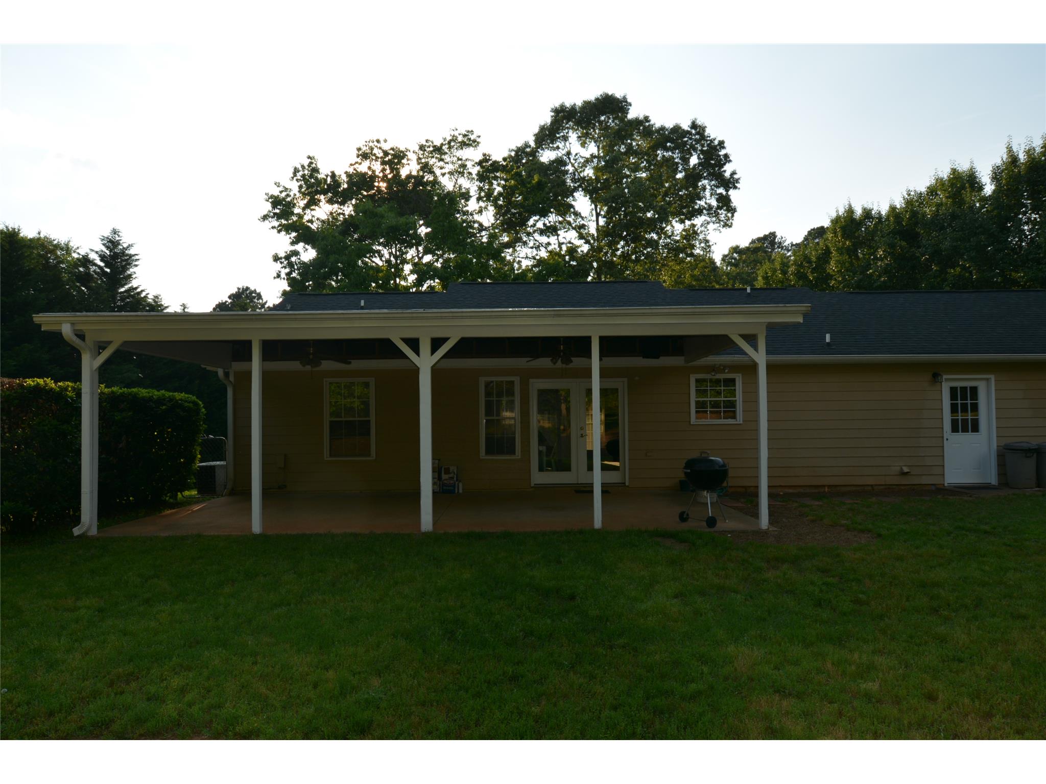 105 Stoneview Cir, Covington, GA 30016 photo 6