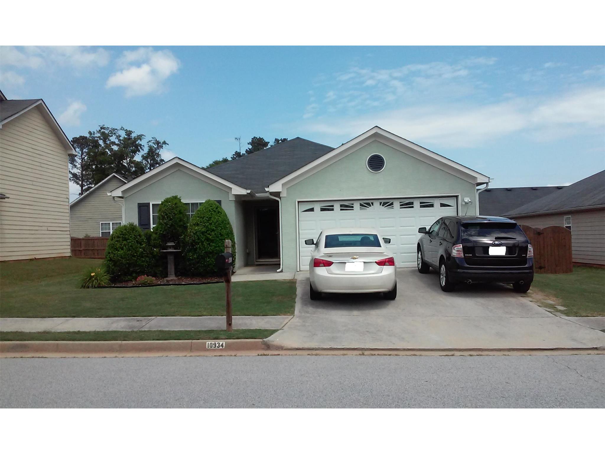 10934 Cimmaron Ct, Hampton, GA 30228 photo 1