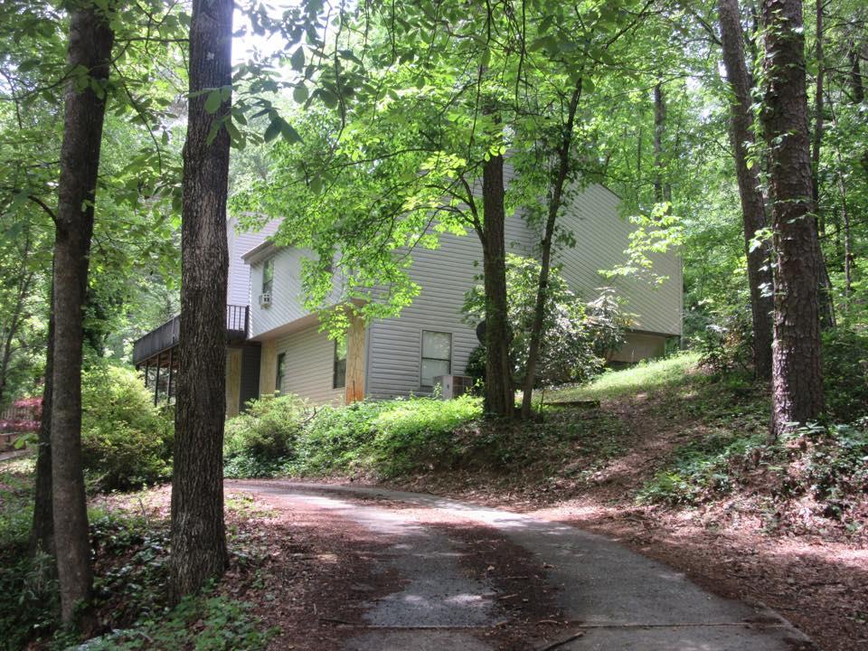 618 Henderson Falls Rd, Toccoa, GA 30577 photo 3