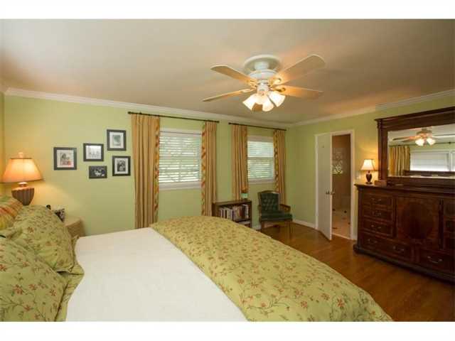 3462 Embry Cir, Atlanta, GA 30341 photo 9