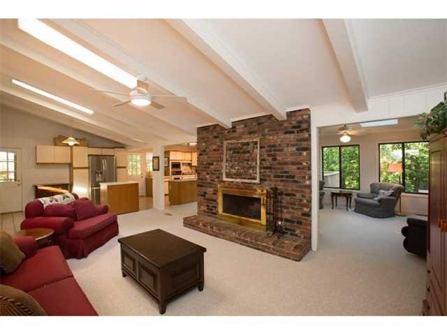 3462 Embry Cir, Atlanta, GA 30341 photo 4