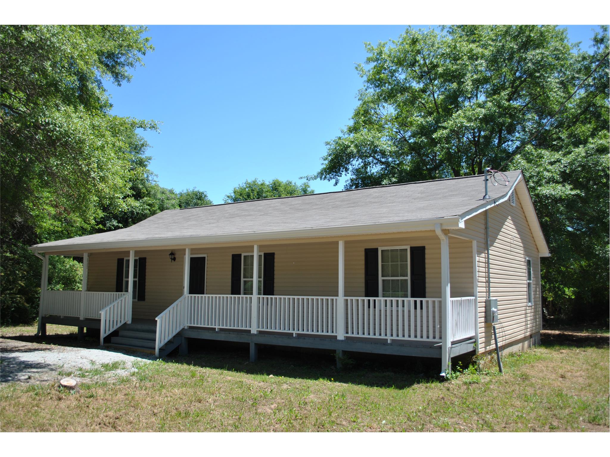 489 Bob Thomas Rd, Jackson, GA 30233 photo 1
