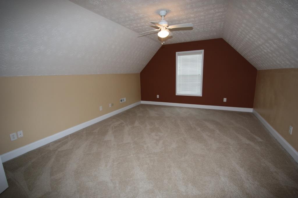 103 Churchill Dr, Lagrange, GA 30241 photo 14