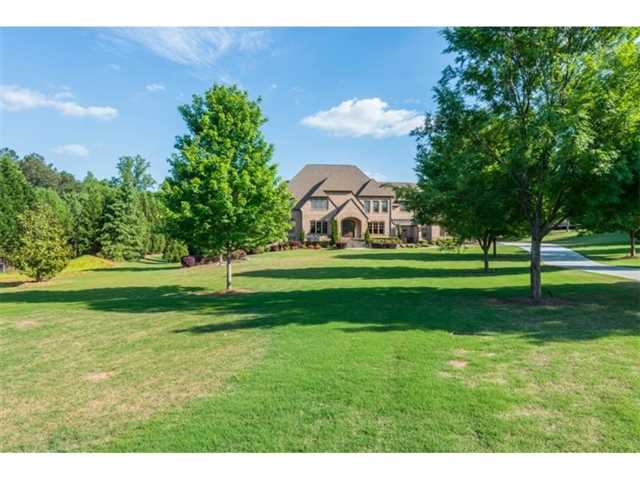 5233 Moore Rd, Suwanee, GA 30024 photo 2