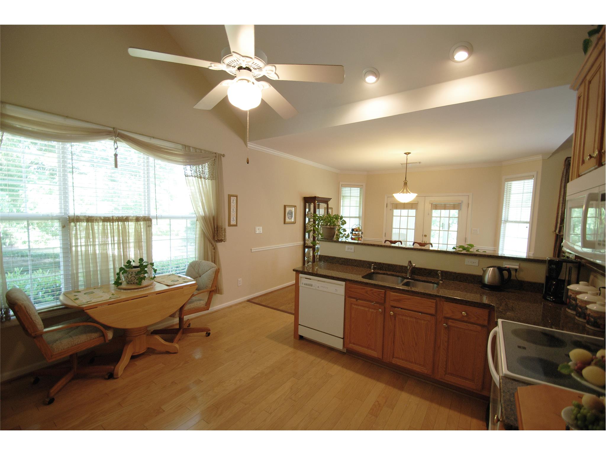 1005 Anthony Ct, Suwanee, GA 30024 photo 5