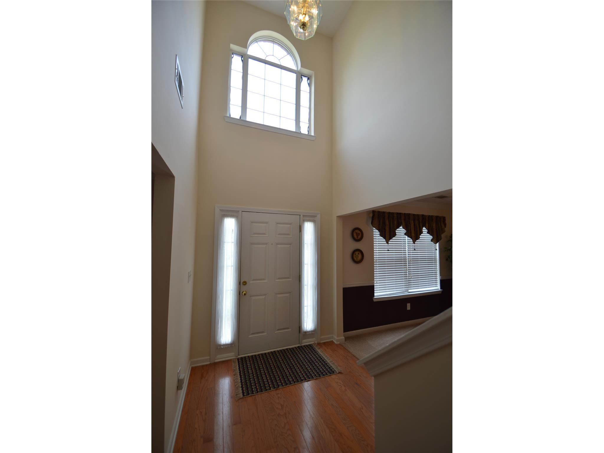 759 Baskins Cir, Winder, GA 30680 photo 2