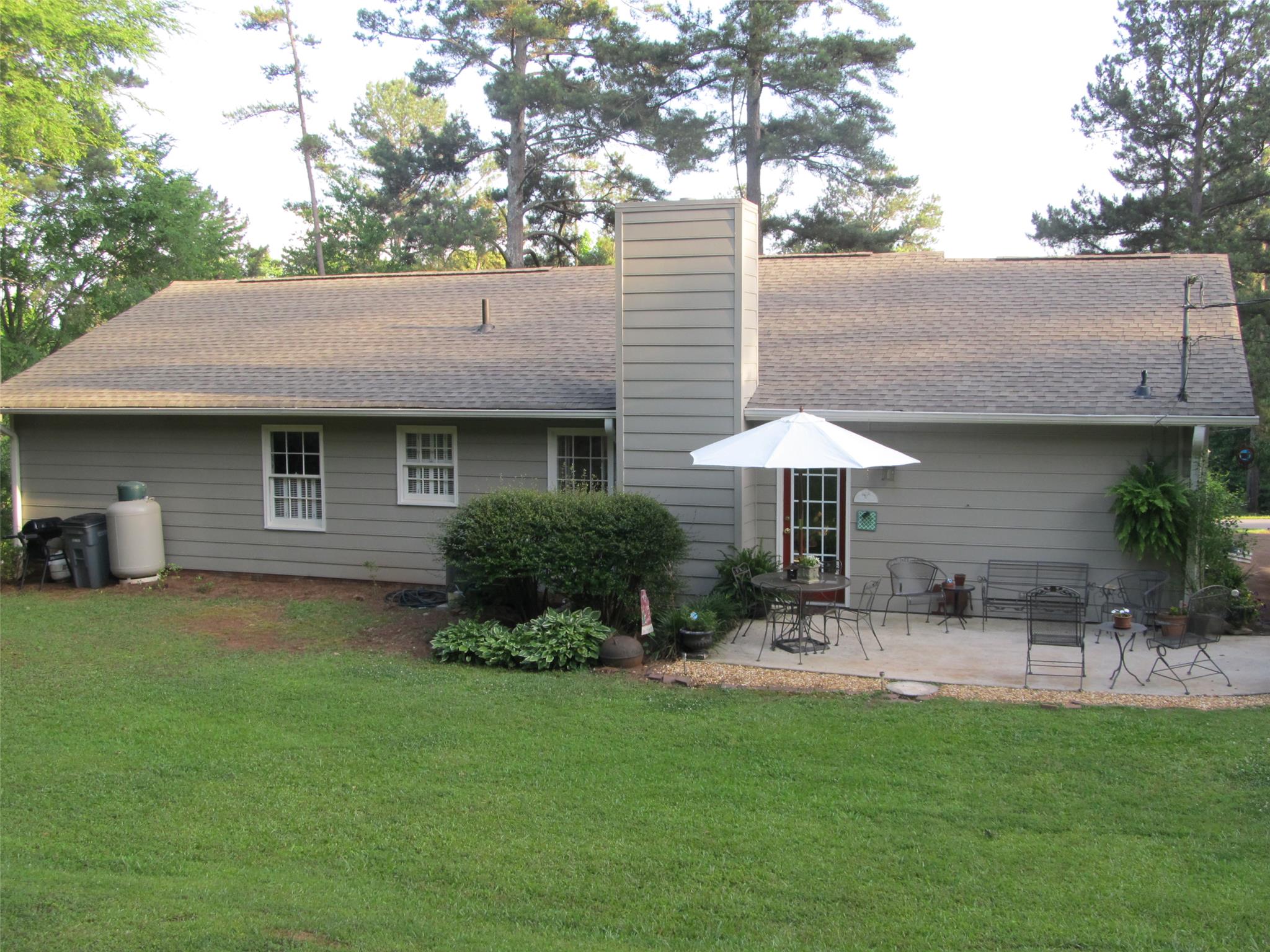 205 Lake Forest Dr, Lagrange, GA 30240 photo 17