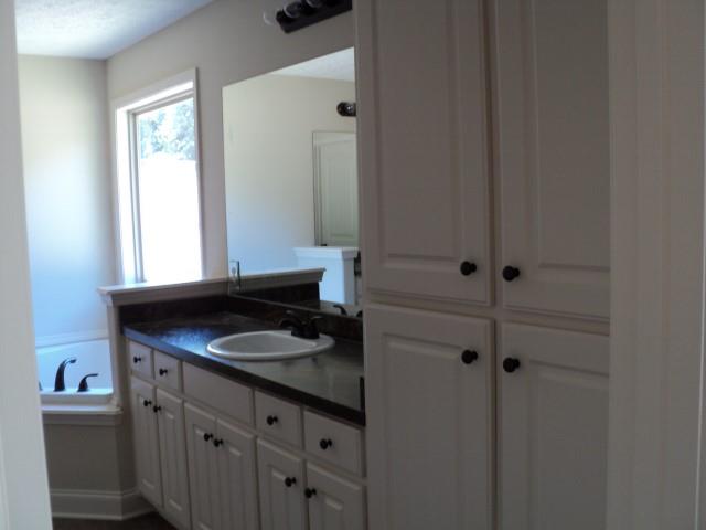 210 Falling Leaf Ln, Winder, GA 30680 photo 10