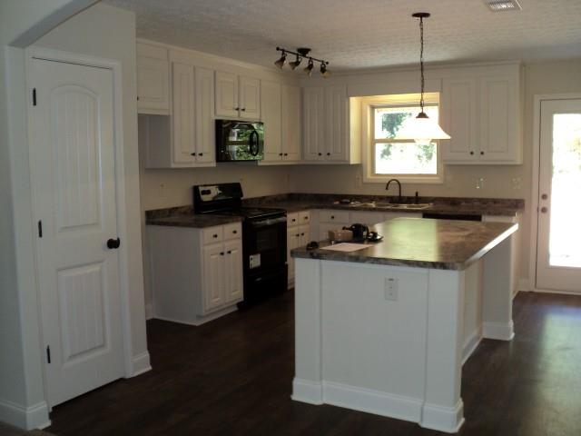 210 Falling Leaf Ln, Winder, GA 30680 photo 4
