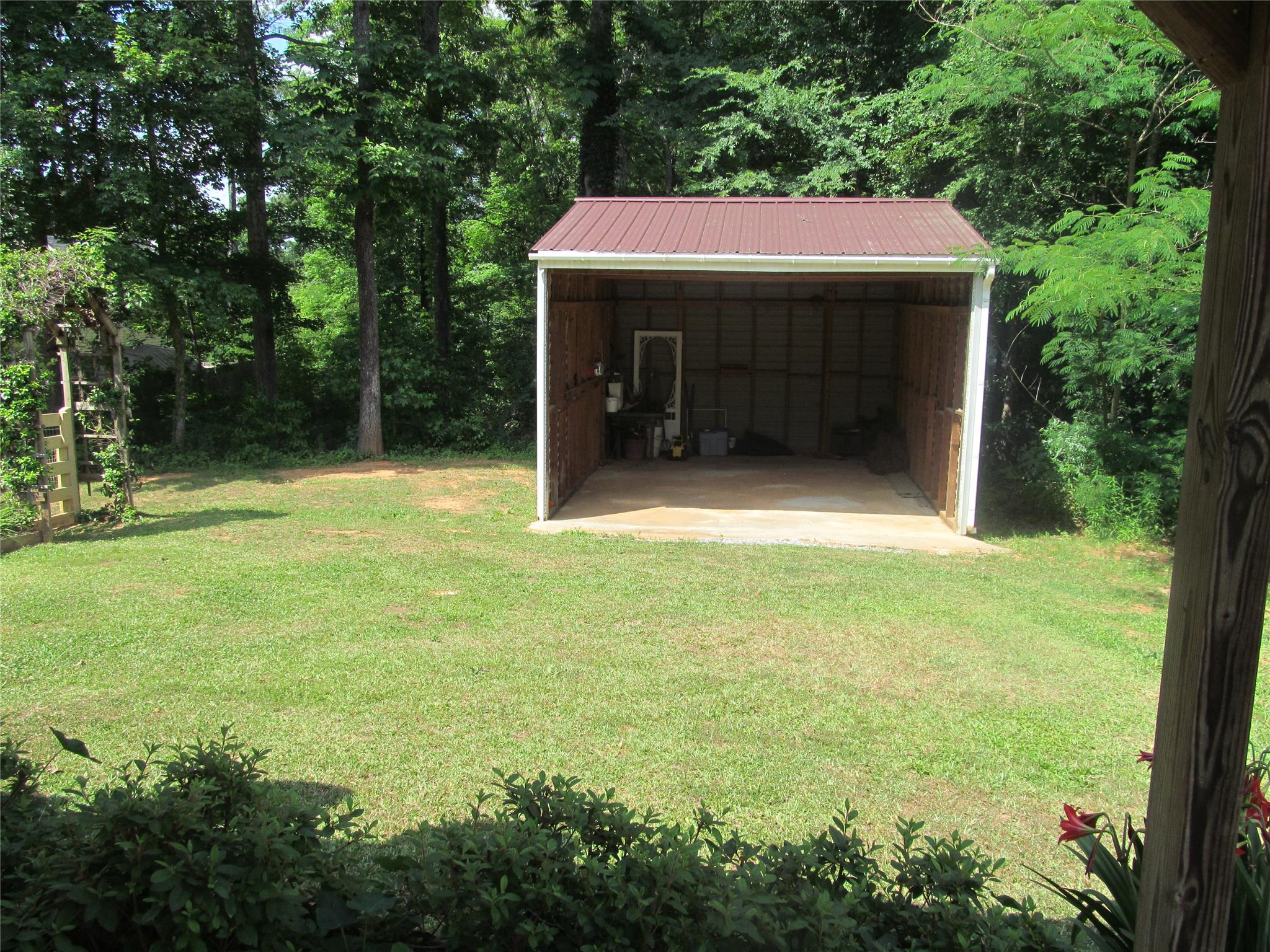 143 Chickasaw Ln, Jackson, GA 30233 photo 4
