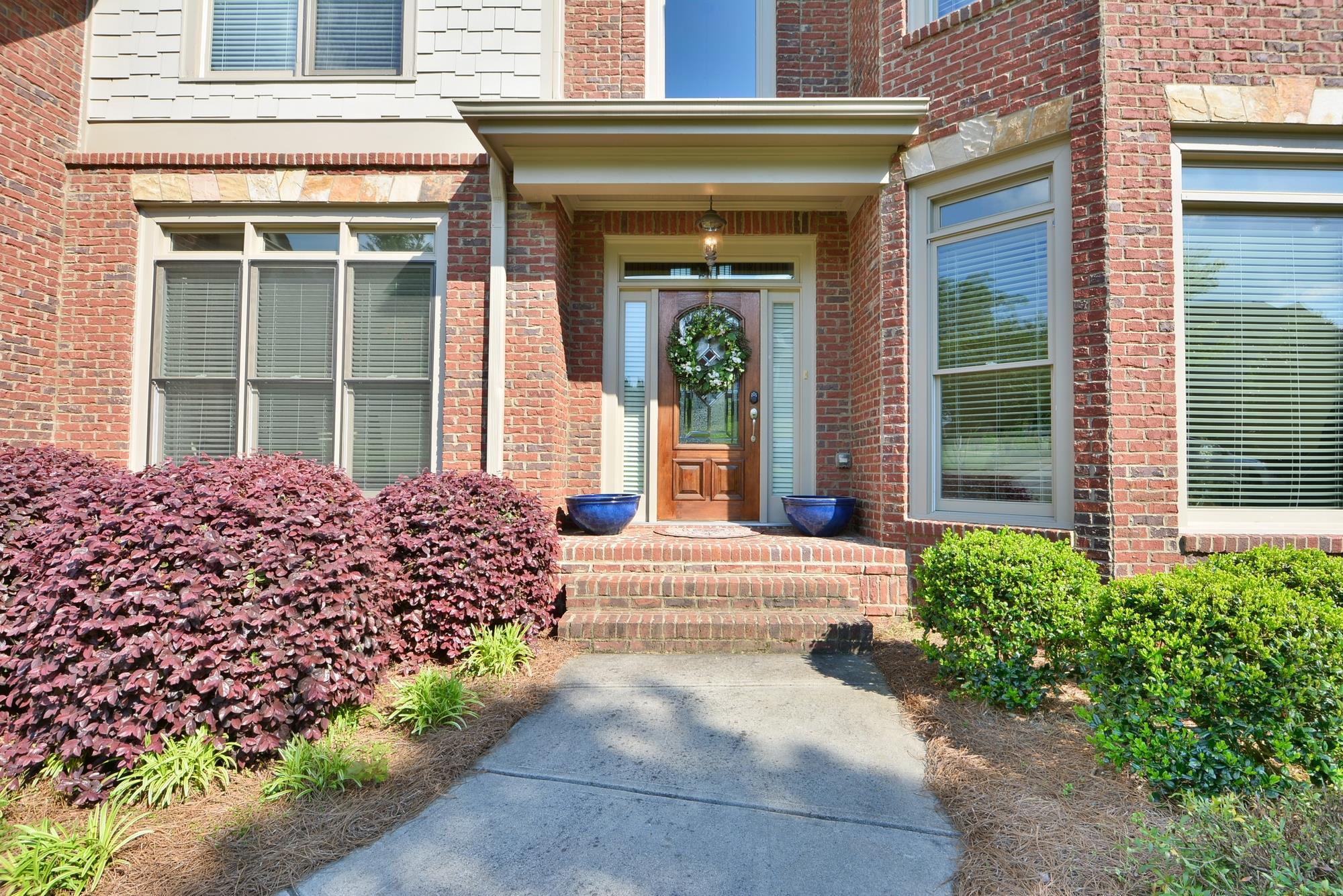 951 Heathchase Dr, Suwanee, GA 30024 photo 2