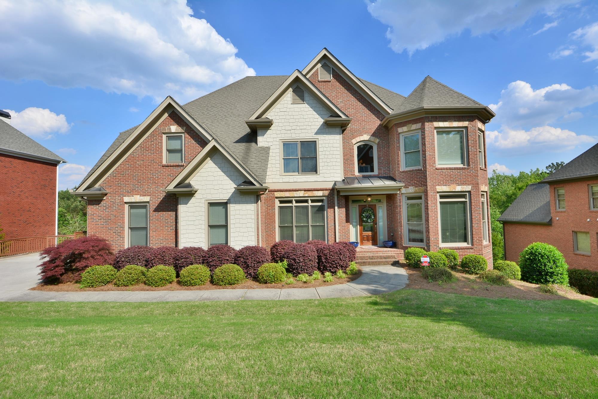 951 Heathchase Dr, Suwanee, GA 30024 photo 1