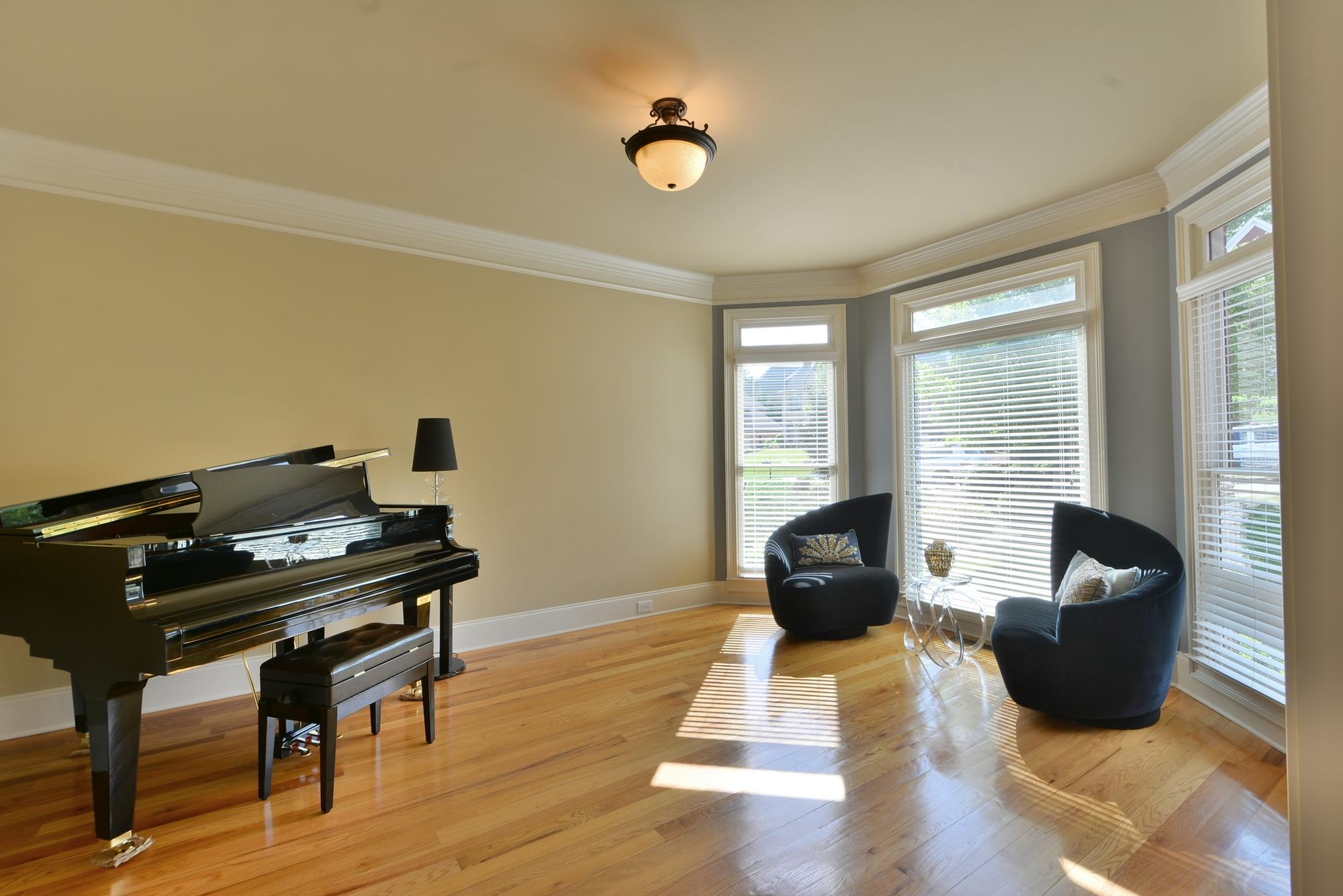 951 Heathchase Dr, Suwanee, GA 30024 photo 5