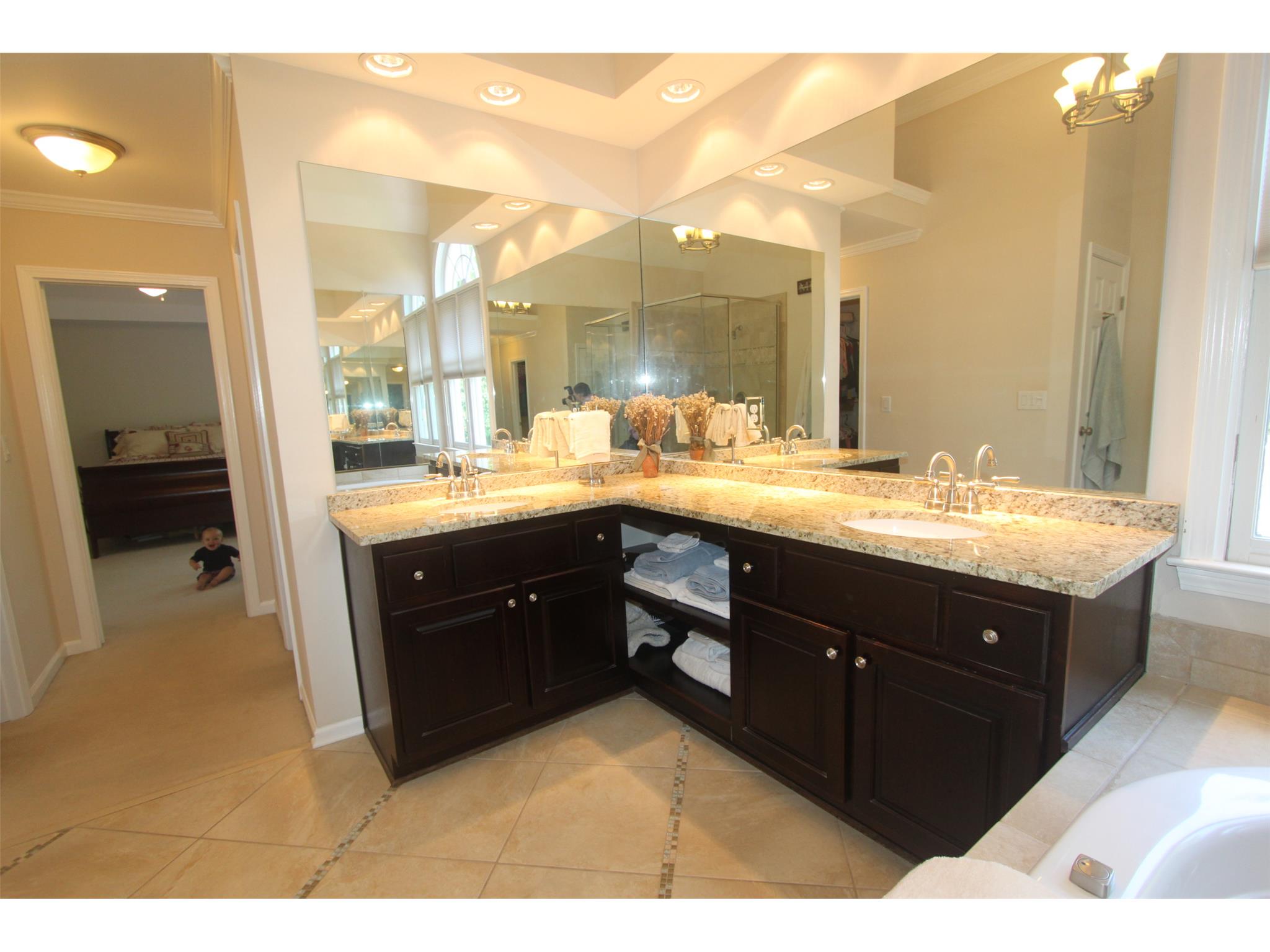 191 Forestview Dr, Suwanee, GA 30024 photo 13