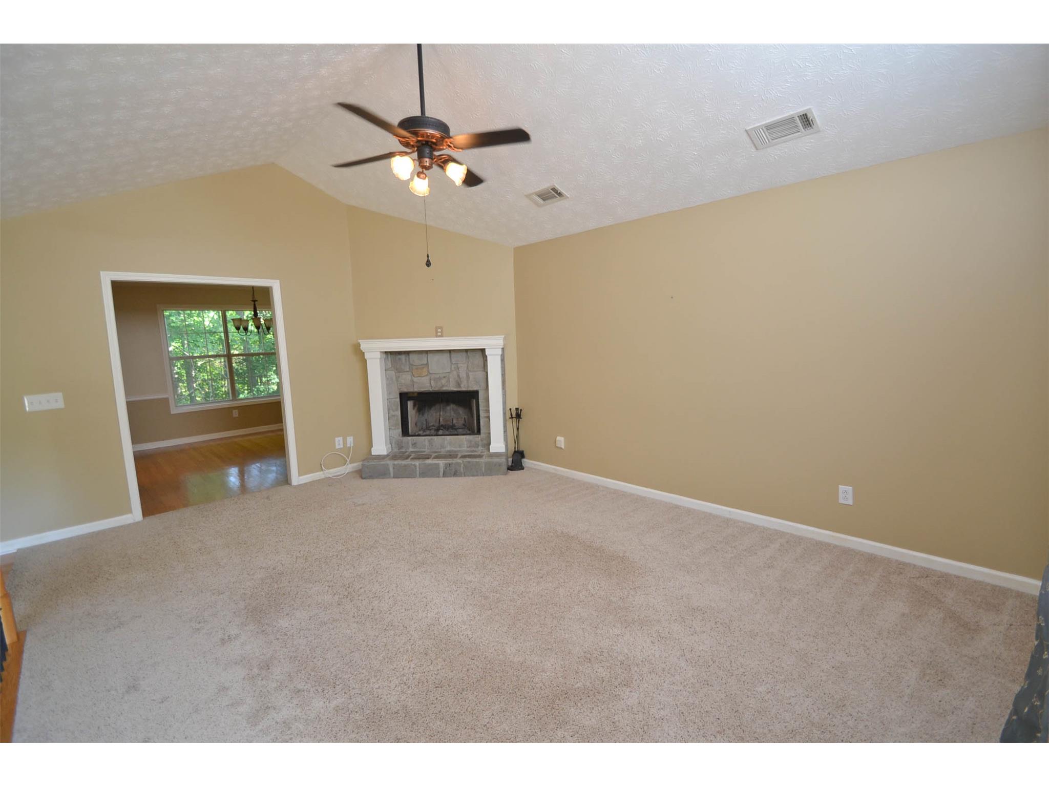 726 Crestview Dr, Bethlehem, GA 30620 photo 9