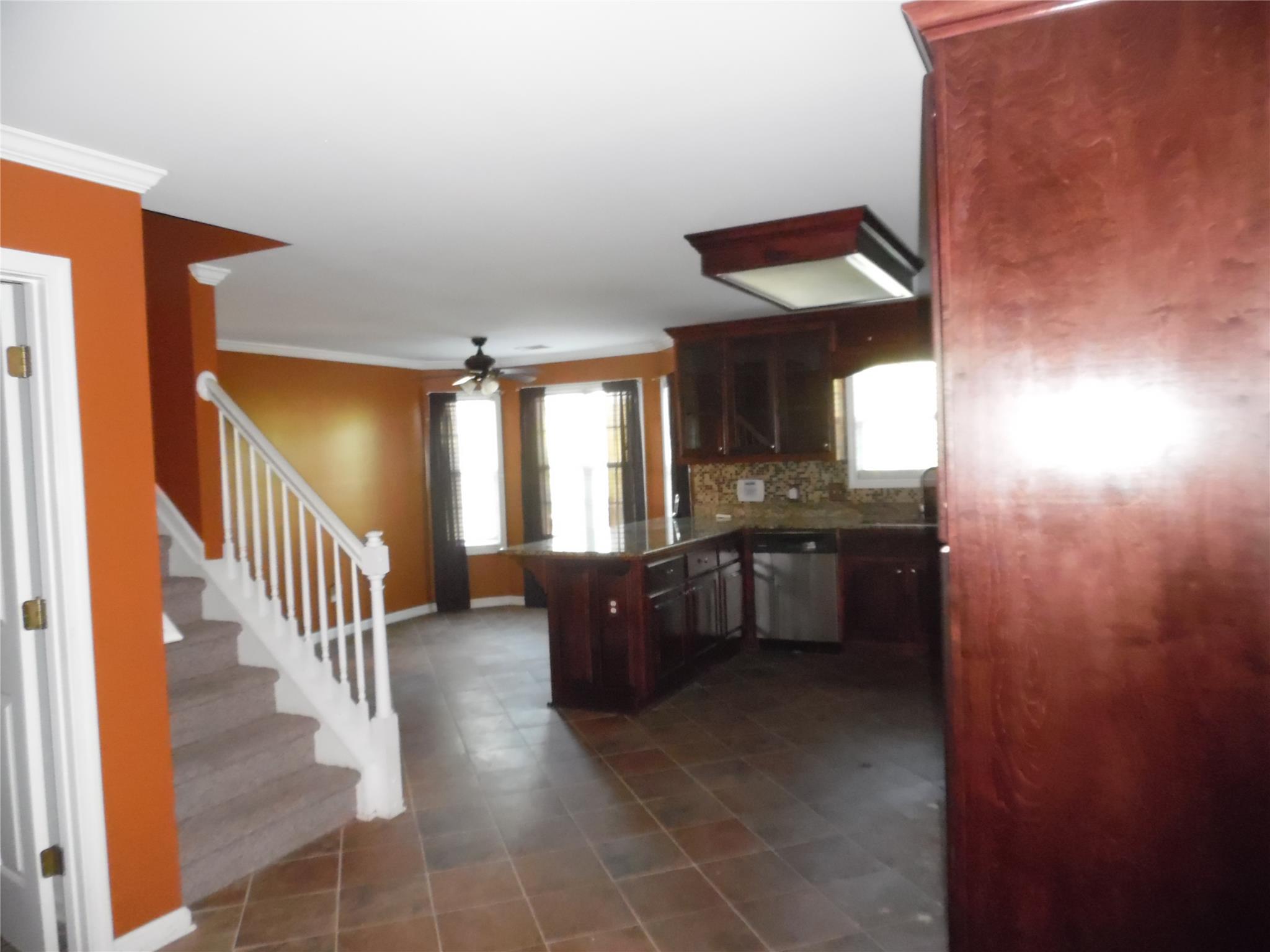 30 Horseshoe Ct, Covington, GA 30014 photo 2